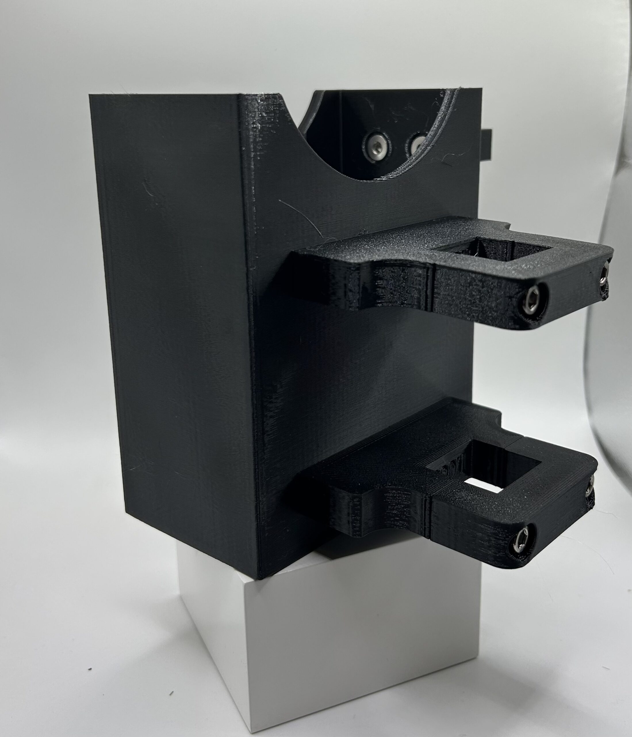 Custom 3D printed Air Pressure Gauge Bracket for Drag Racing